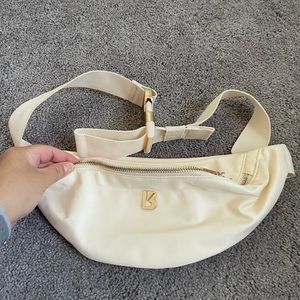 Buffbunny Ivory Belt Bag NWOT